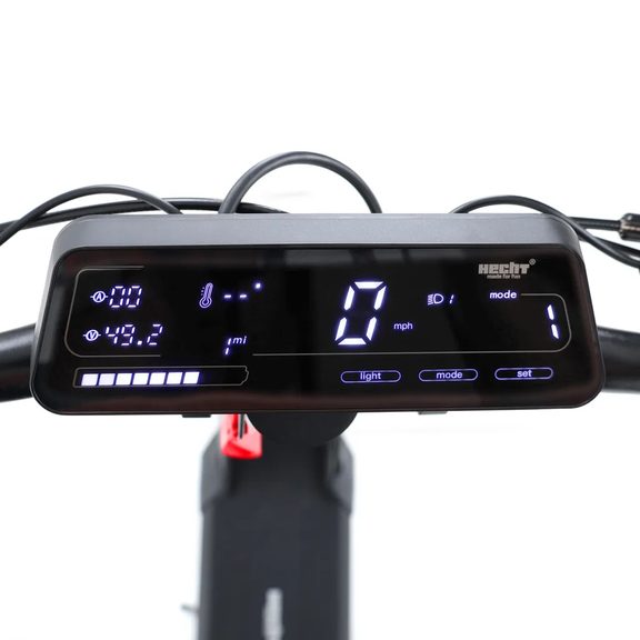 Digitálny displej na kolobežke HECHT 5488