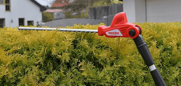 teleskopický plotostrih