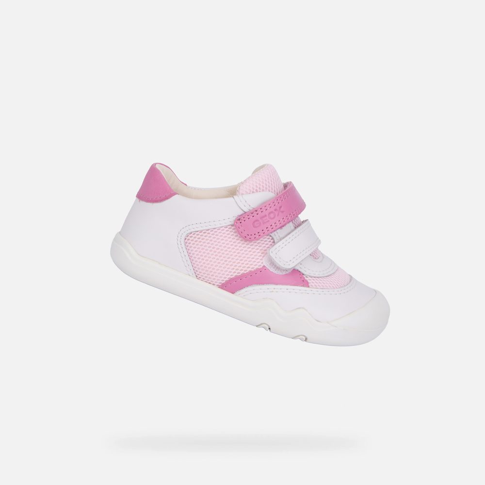 Levně Bílé dívčí barefoot tenisky pro první kroky Geox Steppieup - 23