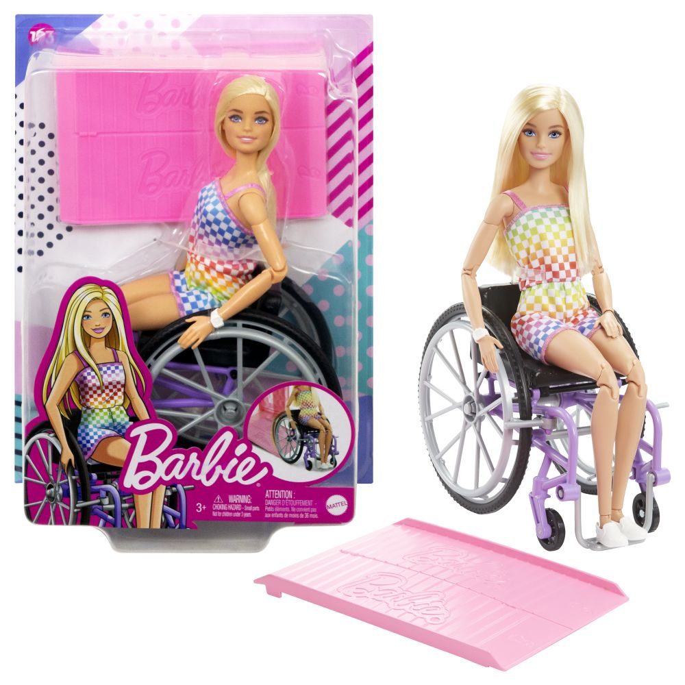 Mattel BRB MODELKA NA INVALIDNÍM VOZÍKU V KOSTKOVANÉM OVERALU