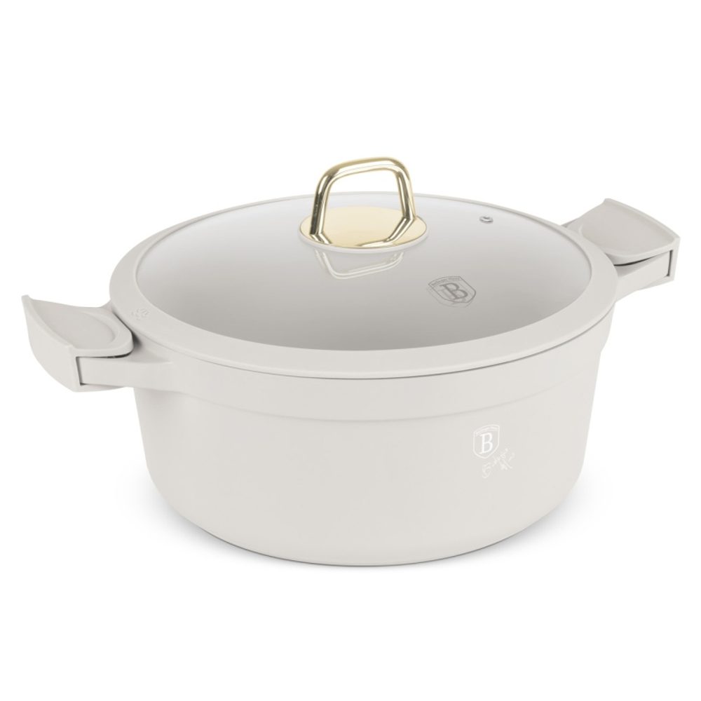 Levně BERLINGERHAUS Kastrol s poklicí s titanovým povrchem 28 cm Sahara Collection BH-7788