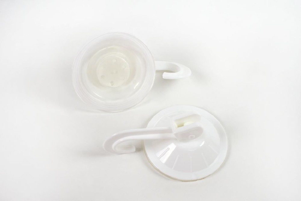 Levně háček s přísavkou- 2ks-d6,5cm, s páčkou, plast