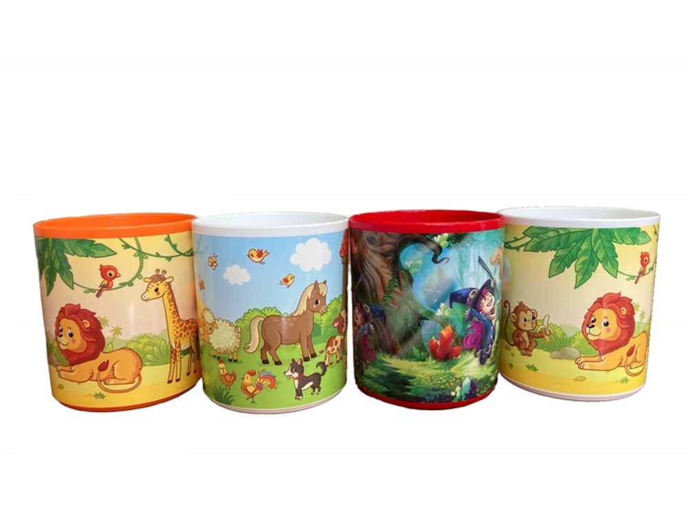 Levně hrníček 0,25l ČARODĚJKY, DŽUNGLE, FARMA, bílý, oranž, zel, červ. plast