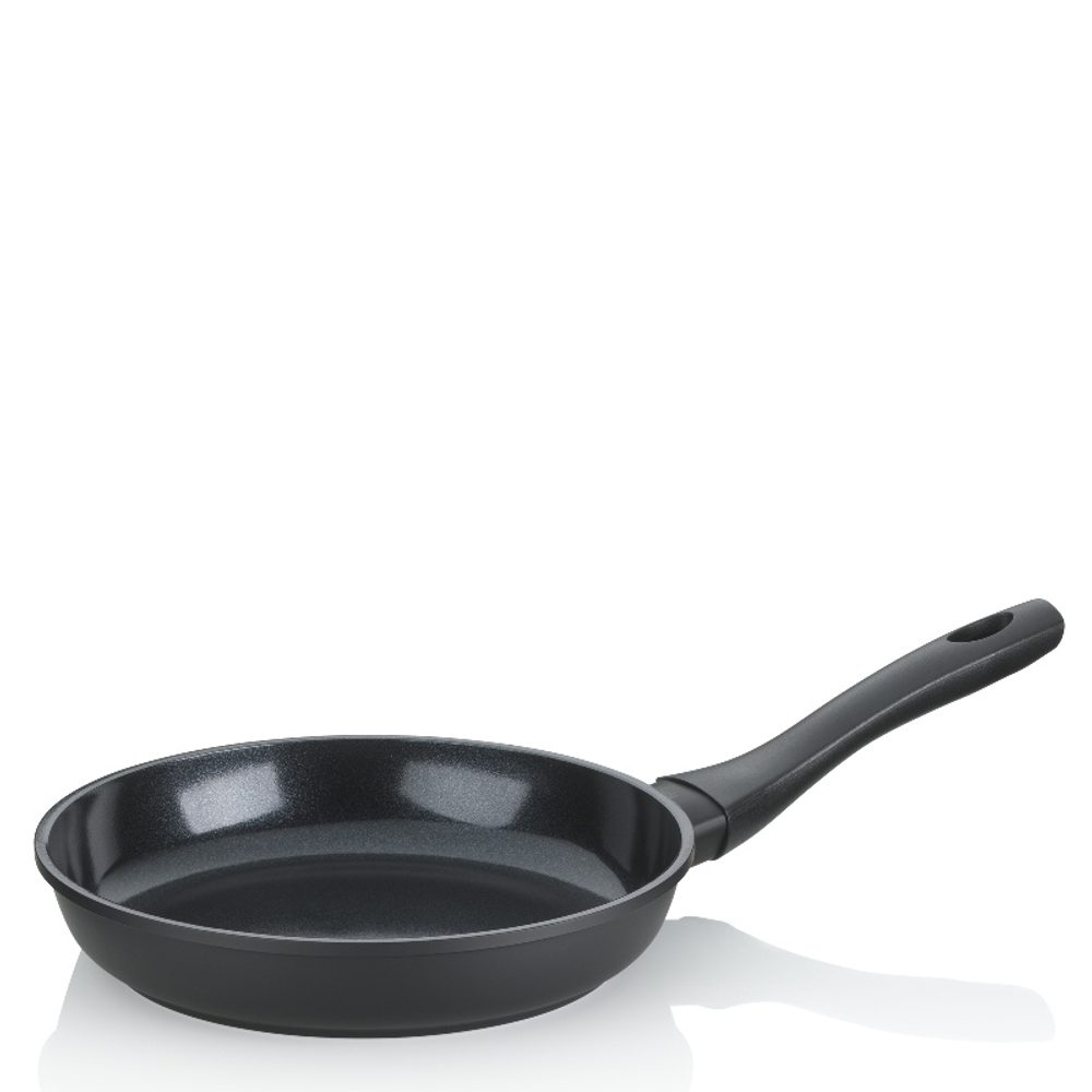 Levně KELA Pánev s keramickým povrchem 24 cm ATURA černá KL-15164