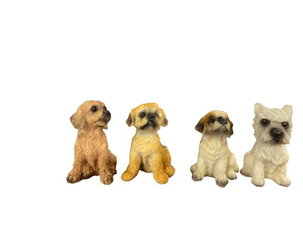 dekorace PES sedící 5x3,8cm, v.6,5cm, sáček, polyresin