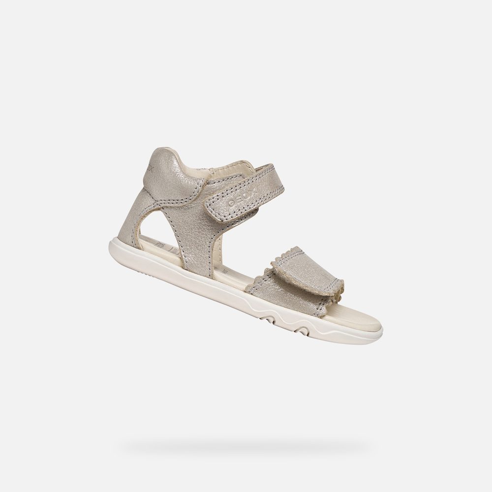 Levně Béžové dívčí barefoot sandály Geox Sandal Steppieup - 20
