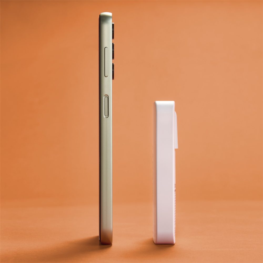 Hama rychlá USB nabíječka GaN 2x USB-C + USB-A, PD/QC 65 W, plochá, skládací (obrázek 3)
