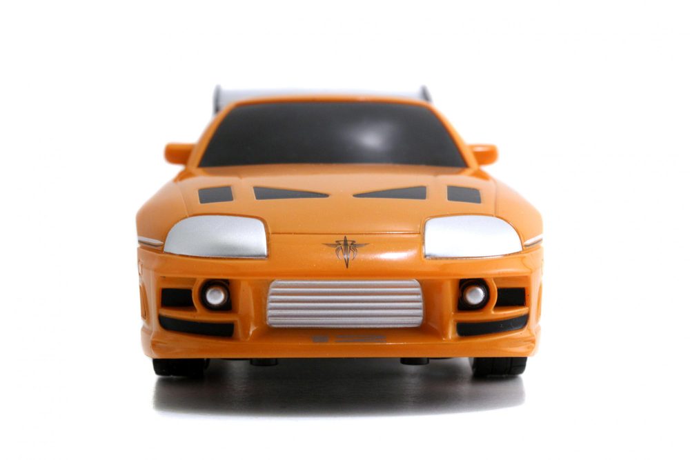 Levně Rychle a zběsile RC auto Brian's Toyota 1:24