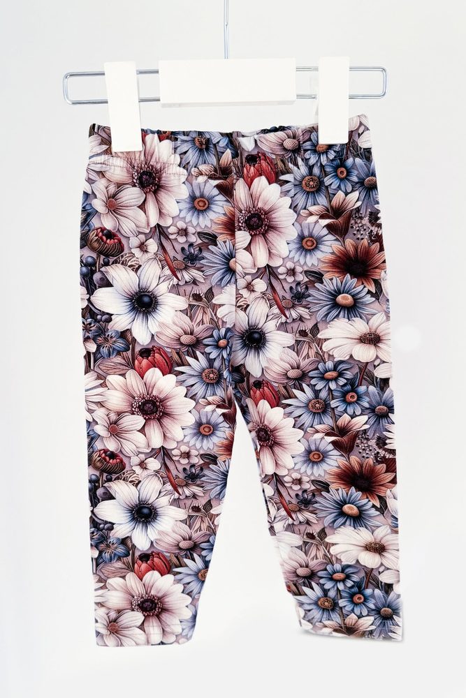 Levně 3/4 Legíny Lily Grey květy - 110