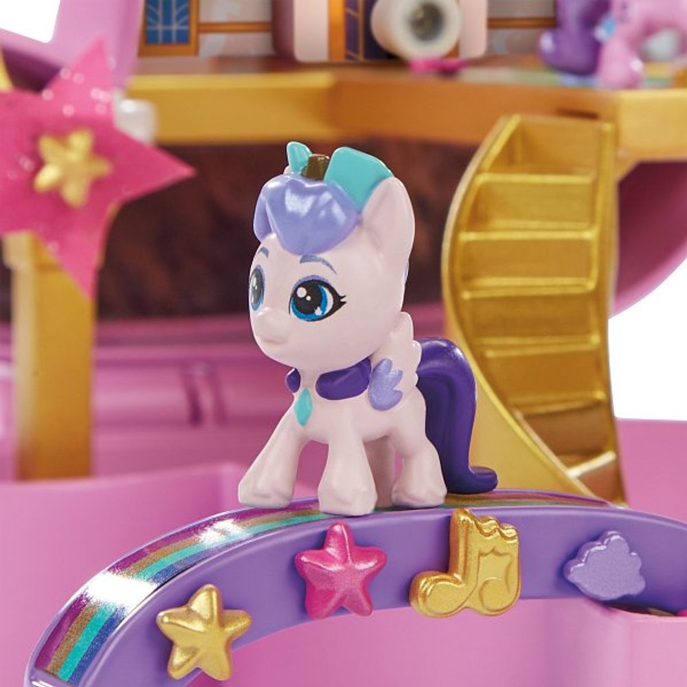Levně My Little Pony My Little Pony hrací sada v kufříku Magic Zephyr Heights, ass