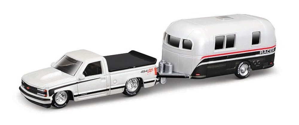 Levně Maisto - Design Tow &amp; Go, 1993 Chevrolet 454 SS Pick-up Camper Trailer, 1:64