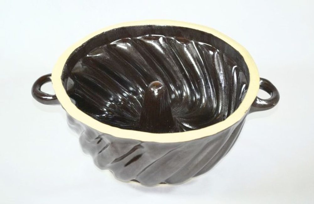 Levně bábovka d26cm, 2,4l lisovaná, keramika