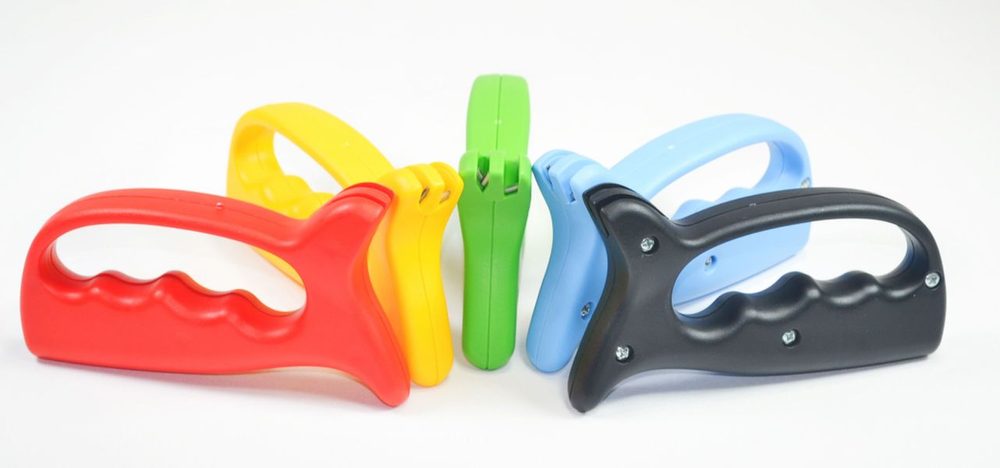 Levně ostřič nožů, nůžek, kos a srpů, plast/kov