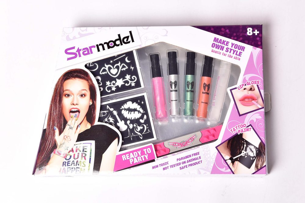 Levně Tetování a make up