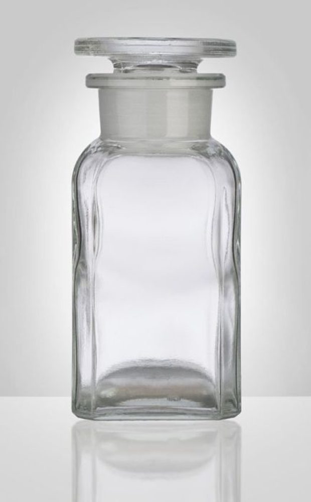 Levně dóza-prachovnice 100ml-čtv.čirá, zabr.víko, sklo