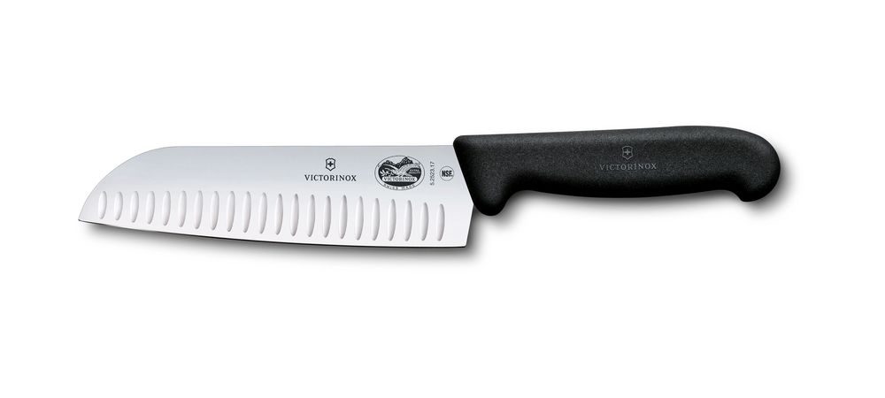 Levně nůž 17cm ostří, SANTOKU, FIBROX, protiskl. VICTORINOX, černý