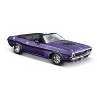 Maisto Maisto - 1970 Dodge Challenger R/T Convertible, metal fialová, 1:24