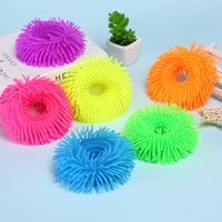 GLUMI Střapatý fotbalový míč se světlem