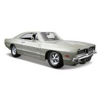 Maisto Maisto - 1969 Dodge Charger R/T, stříbrná, 1:25