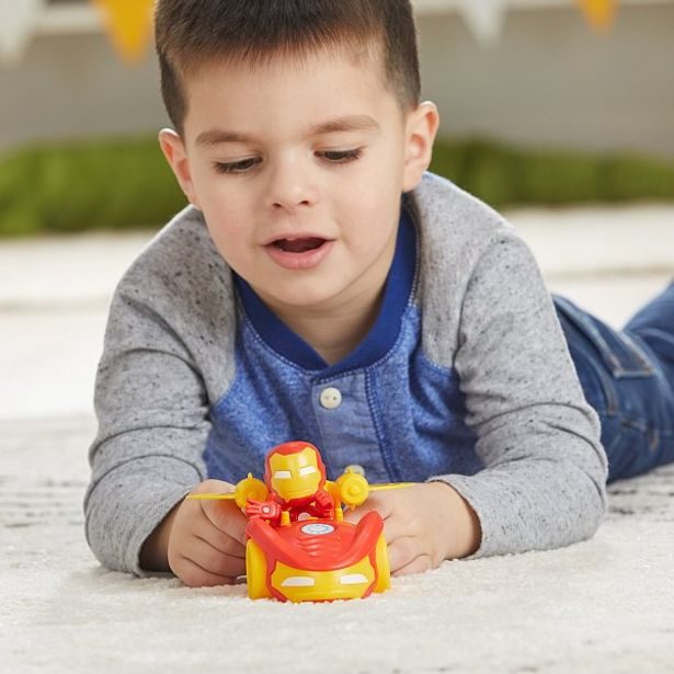 HASBRO - Spiderman HASBRO - Spider-Man Spidey a jeho úžasní přátelé Základní vozidlo Iron Man