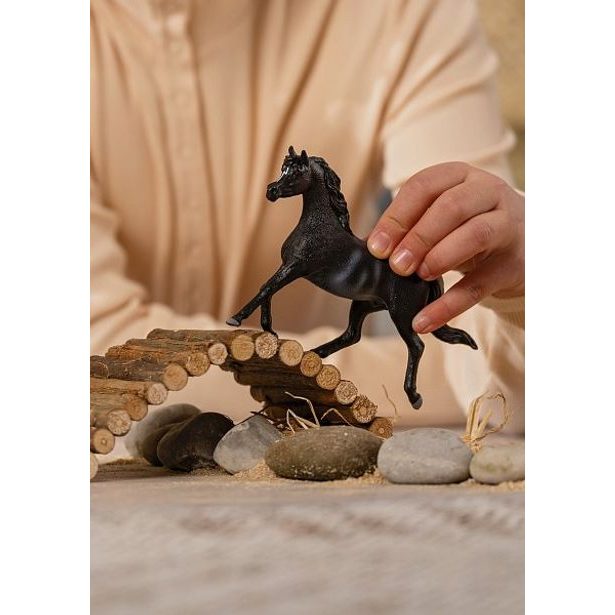 SCHLEICH Zvířátko - arabský hřebec