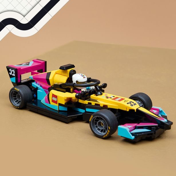 Závodní auto LEGO® F1 ACADEMY™