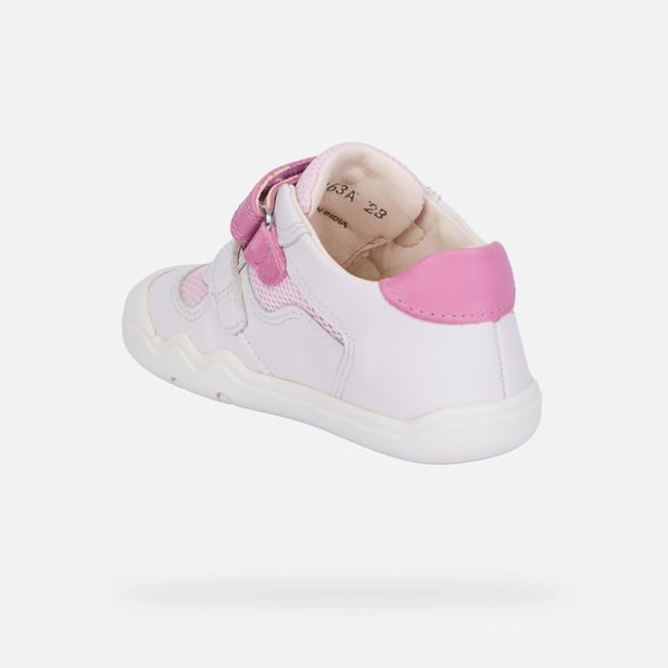 Bílé dívčí barefoot tenisky pro první kroky Geox Steppieup