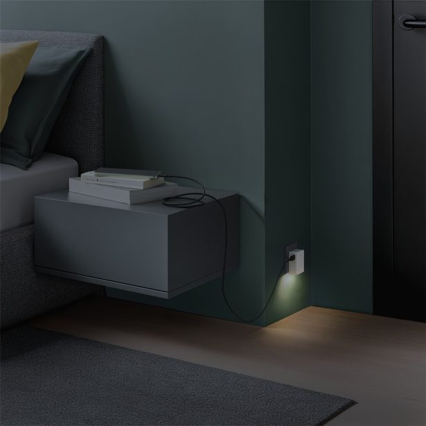 Hama noční/orientační LED světlo, do zásuvky, 1x USB-A, 1x USB-C, soumrakový senzor