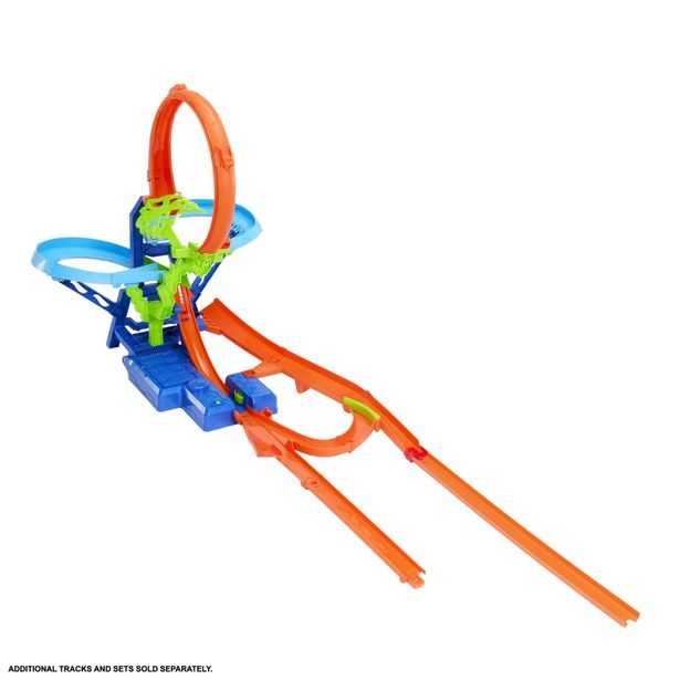 HW STUNT TRACKS srážka ve vzduchu dráha