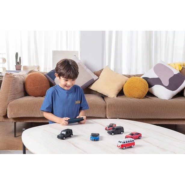 Maisto Maisto RC - DIE-CAST METAL se světly,FXX-K EVO, 1:41, 2,4GHz, USB, XTR, Bluetooth 5.0