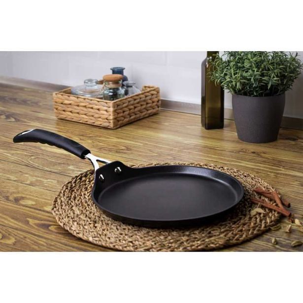 BERLINGERHAUS Pánev na palačinky s titanovým povrchem 28 cm Black Professional Line BH-7135