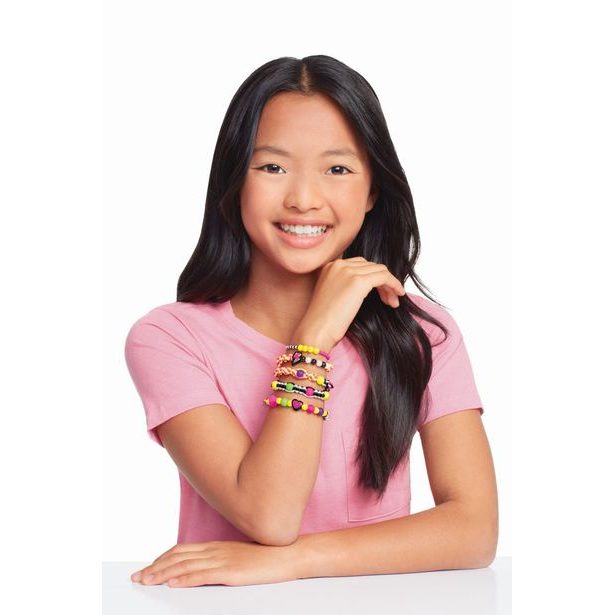 Výroba náramků neonové