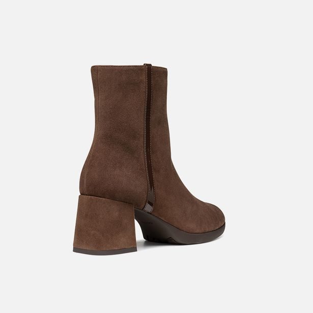 Tmavě hnědá dámská kotníková obuv Geox Walk Pleasure 55