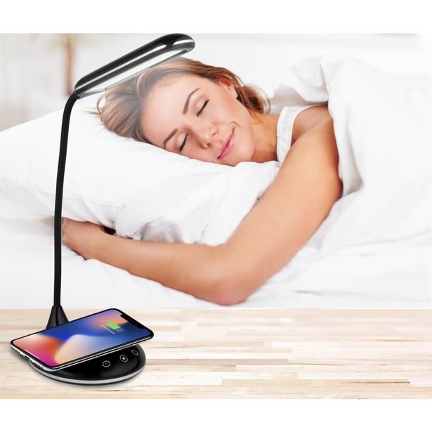 GRUNDIG Bezdrátová nabíječka stolní lampa GRUNDIG USB ED-242959