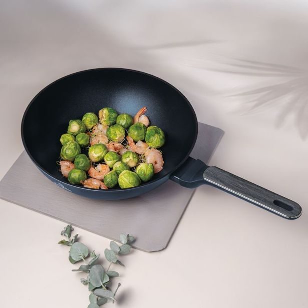 BERLINGERHAUS Pánev Wok s titanovým povrchem 28 cm Deep Sea Collection BH-8372