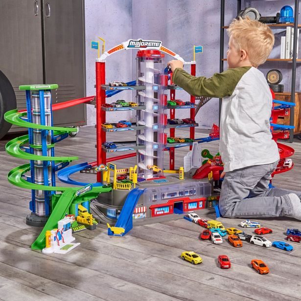 Garáž Super City + 6 autíček a vlak