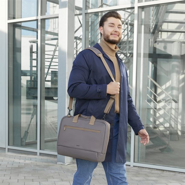 Hama Ultra Lightweight, brašna na notebook, 40-41 cm (15,6"-16,2"), recyklov.polyester, antracitová