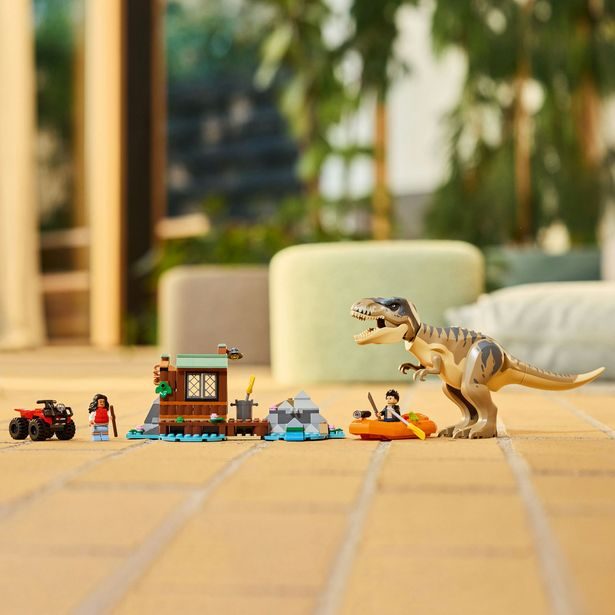 T-rex a útěk po řece