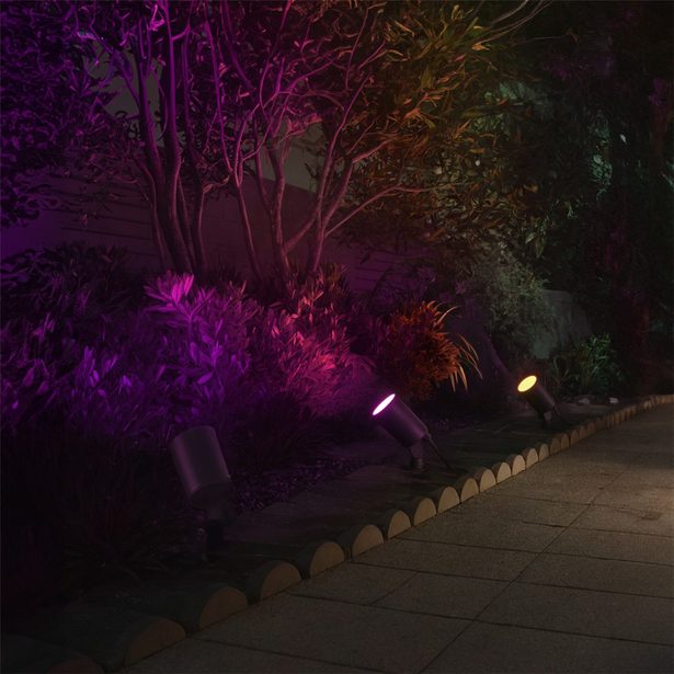 Hama SMART WiFi LED zahradní světlo, Matter, zapich. nožka, voděodolné IP65, barvy, stmívání, appka
