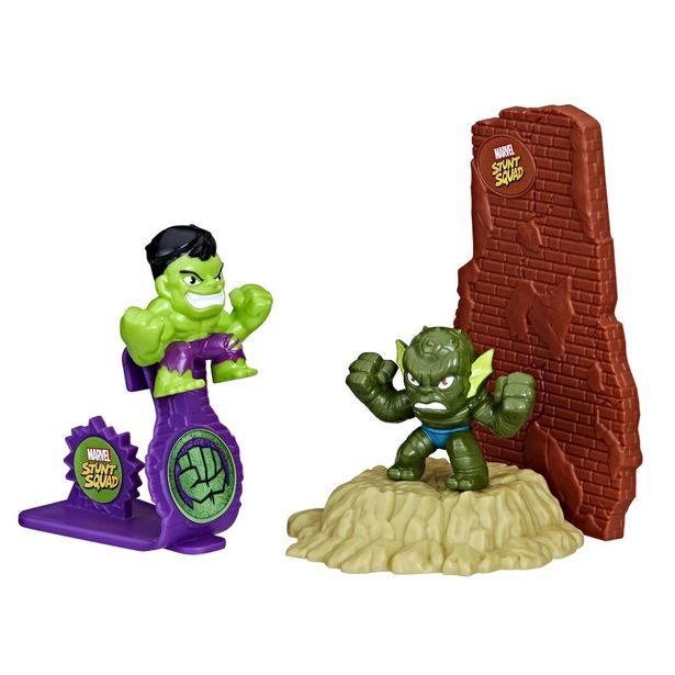MARVEL AVENGERS STUNT SQUAD FIG AND FEATURE FIGURKY AST