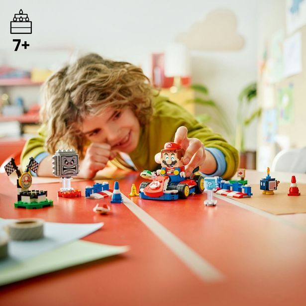 Mario Kart™ – Interaktivní LEGO® Mario™ a Standard Kart