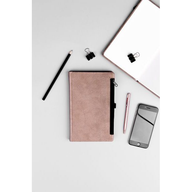 Notes Hardy hnědý, linkovaný, 13 × 21 cm Baagl