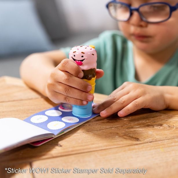 MELISSA & DOUG STICKER WOW NÁPLNĚ SAMOLEPEK OBLÍBENÉ PŘEDMĚTY