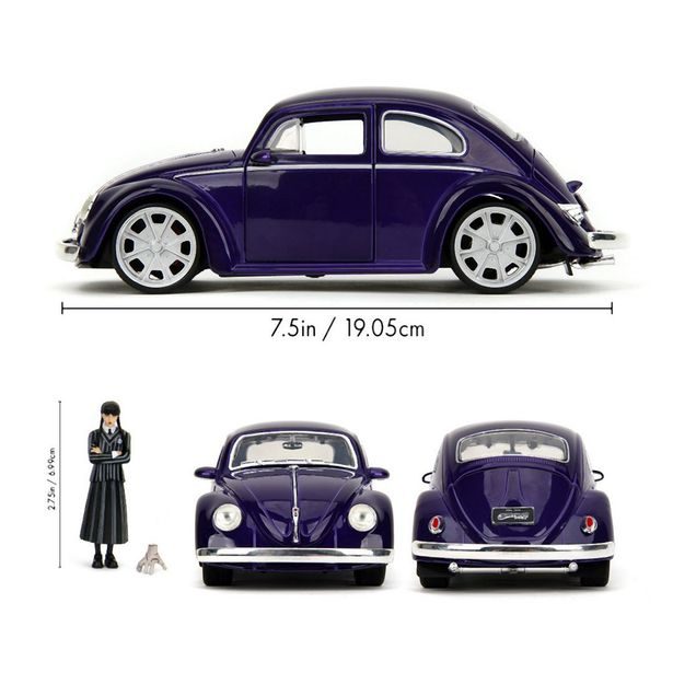 Wednesday auto 1972 VW Beetle 1:24 a figurka Wednesday
