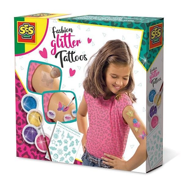 Módní tetování s třpytkami