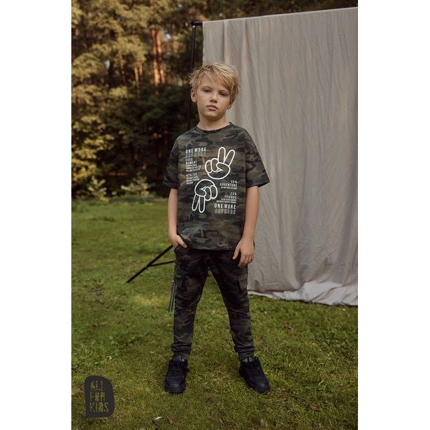 Chlapecké maskáčové tepláky s bočními kapsami