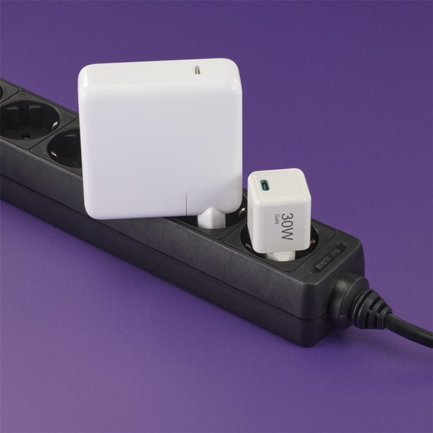 Hama rychlá USB nabíječka, USB-C PD/QC 30 W, super-mini
