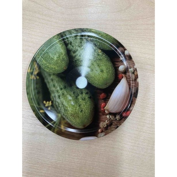 víčko TWIST 82-10ks OKURKY 0G-01, RTS