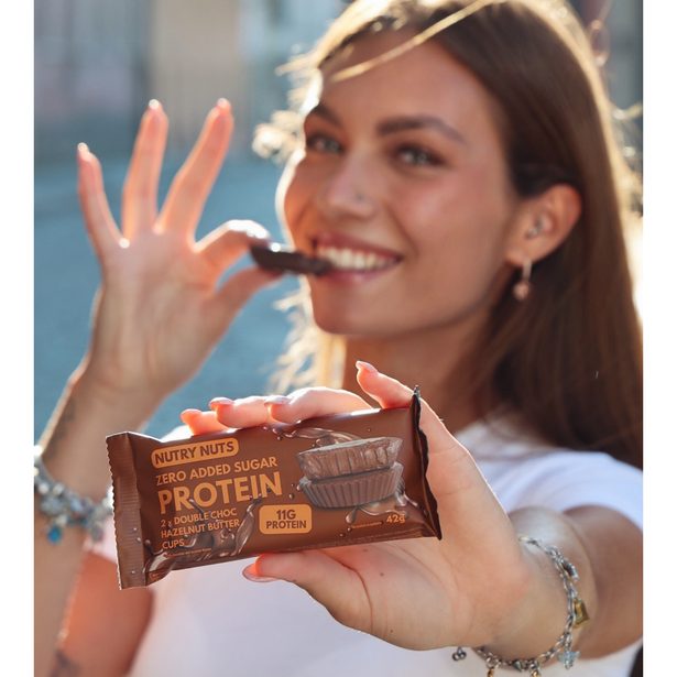TOPNATUR Proteinové košíčky Double čoko s lískooříškovým krémem, 2x21 g