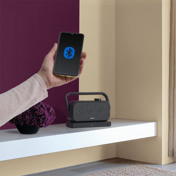 Hama bezdrátový přenosný TV reproduktor, nabíjecí základna s 2,4 GHz vysílačem, Bluetooth